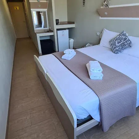 Hotel Atico 3*